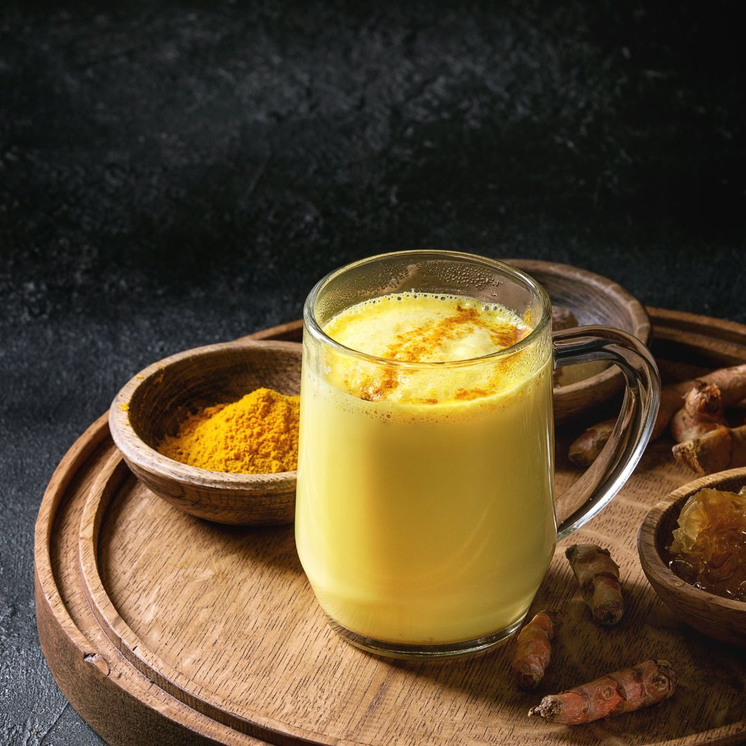 Goldene Milch: Herkunft, Zutaten und Entwicklung des ayurvedischen Getränks - Tea of Dreams